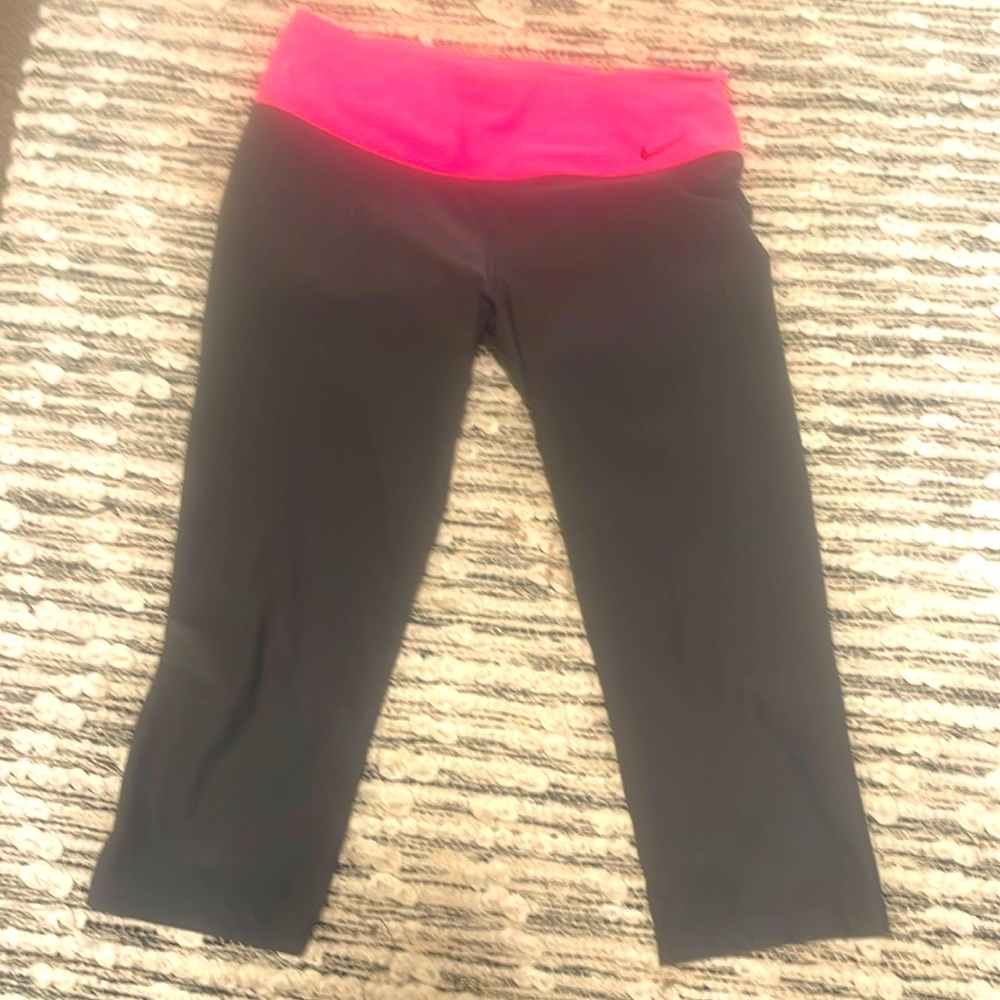 Nike DRI-FIT capri